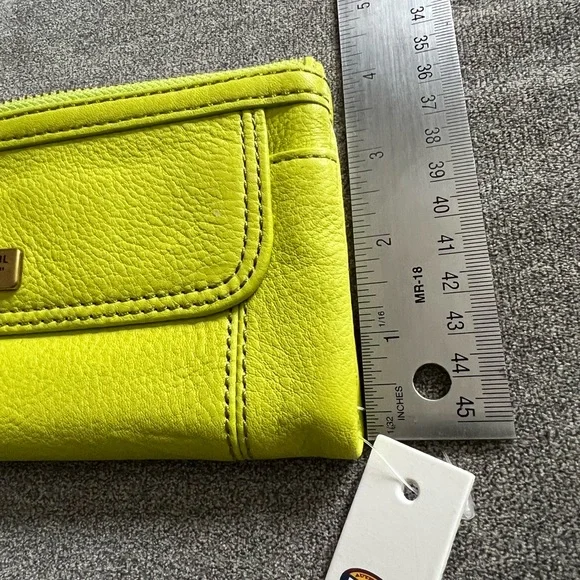 Fossil Emma Clutch in stunning Lime Color - Picture 4 of 16